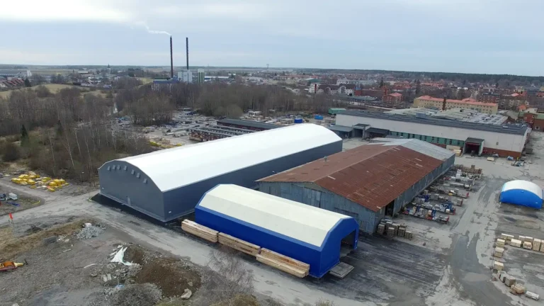 Plasthall från Hallbyggerne Jonsereds